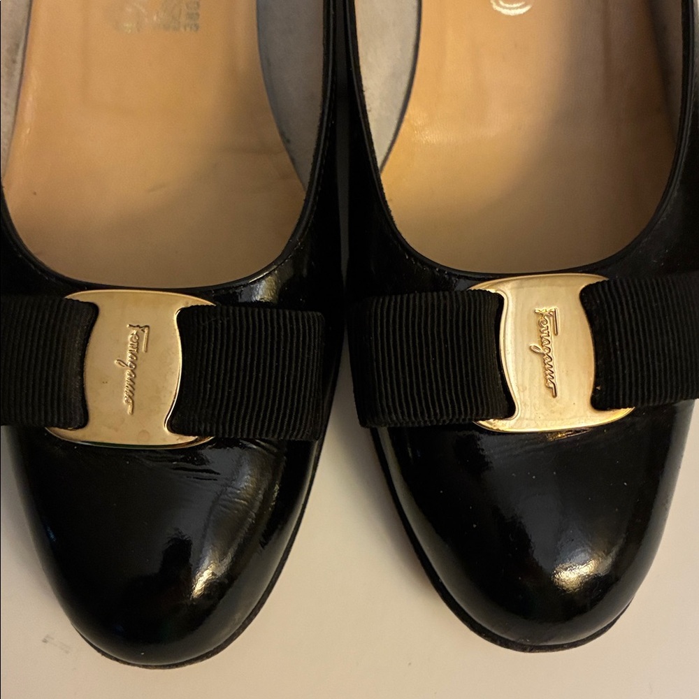 Salvatore Ferragamo Chic Black Patent Leather Flats